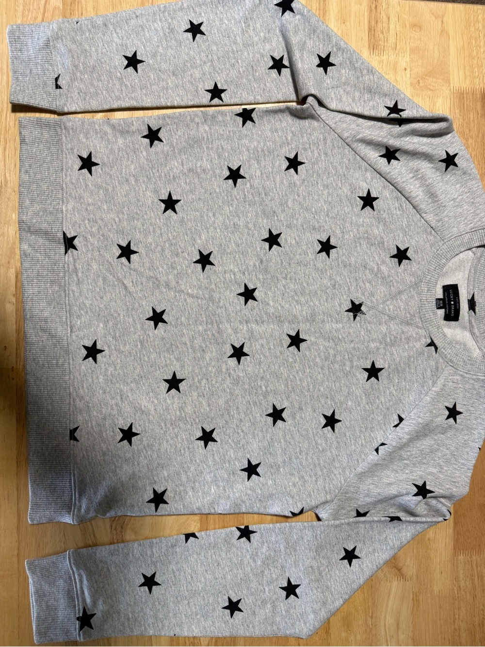 Lucky Brand Women’s Gray Black Star Print Crewneck Sweatshirt Medium - Picture 2 of 6